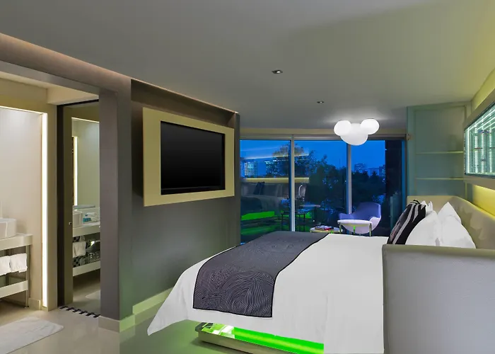 Hotel W 5*